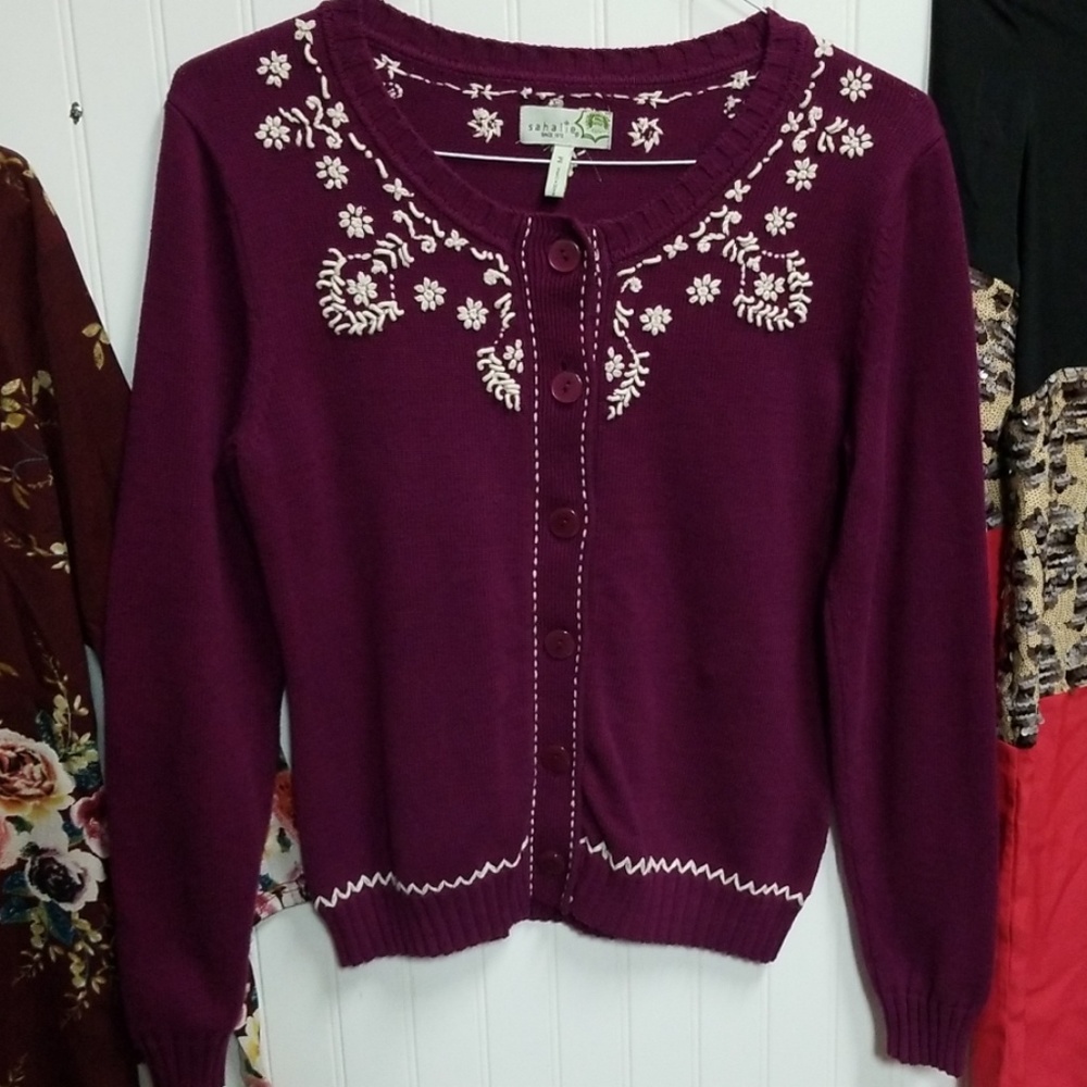 Sahalie Medium Embroidered Button Cardigan sweater